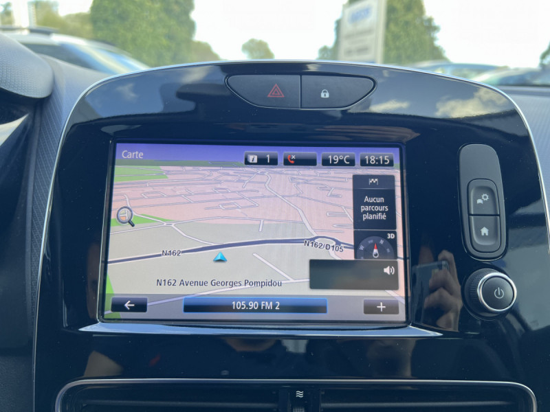 Photo 10 de l'offre de Renault Clio Estate (4) Business Energy dCi 75 à 9990€ chez Carlyss automobiles Vitré