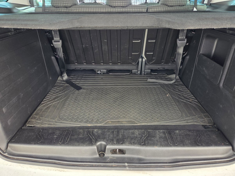 Photo 10 de l'offre de Citroën Berlingo Multispace (2) BlueHDi 100 S&S ETG6 Feel à 13990€ chez Carlyss automobiles Vitré