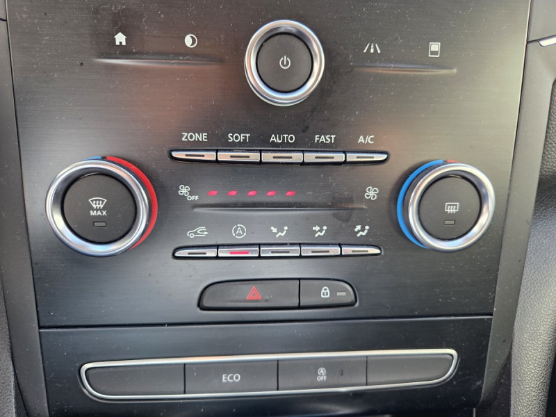 Photo 15 de l'offre de Renault Mégane Estate (4) Business Blue dCi 115 EDC à 12990€ chez Carlyss automobiles Vitré