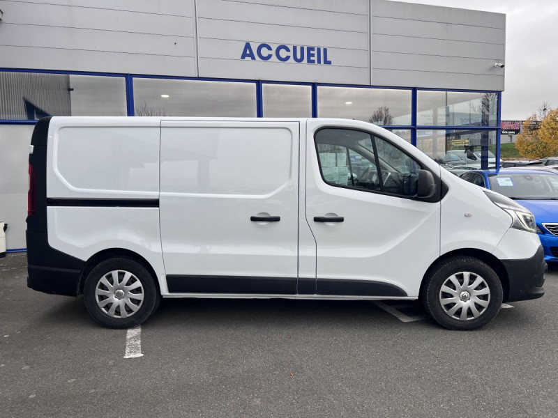 Photo 3 de l'offre de Renault Trafic (3) 18325 euros HT FG GCF L1H1 1200 Energy dCi 145 EDC à 21990€ chez Carlyss automobiles Vitré