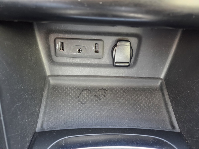 Photo 16 de l'offre de Renault Mégane Estate (4) Business Blue dCi 115 EDC à 12990€ chez Carlyss automobiles Vitré