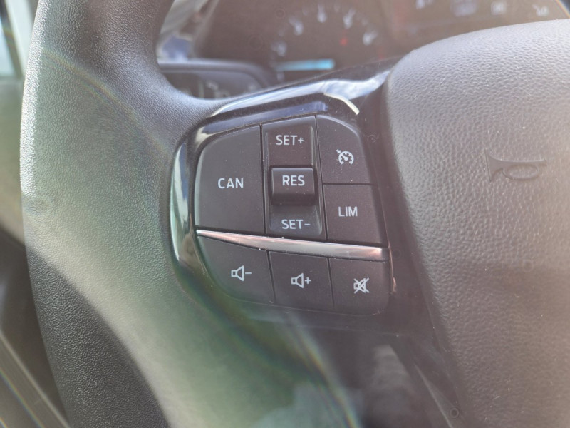 Photo 16 de l'offre de Ford Fiesta (7) 1.1 75PS COOL & CONNECT à 12290€ chez Carlyss automobiles Vitré