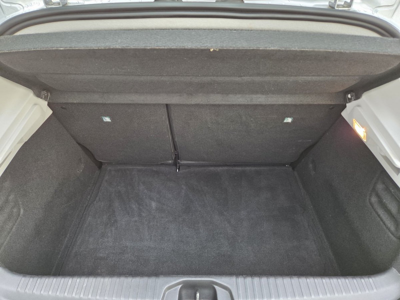 Photo 20 de l'offre de RENAULT Clio (5) Business TCe 90 -21 à 11990€ chez Carlyss automobiles Vitré