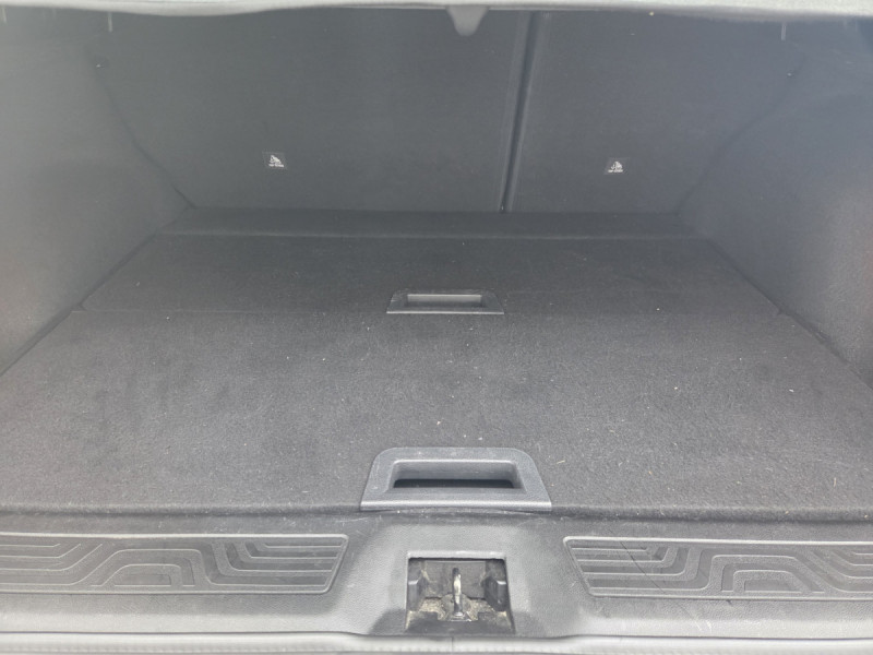 Photo 24 de l'offre de RENAULT Kadjar Evolution dCi 115 EDC à 15990€ chez Carlyss automobiles Vitré