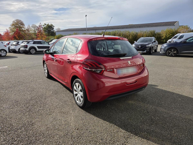 Photo 4 de l'offre de PEUGEOT 208 1.6 BlueHDi 100 S&S Active à 8490€ chez Carlyss automobiles Vitré