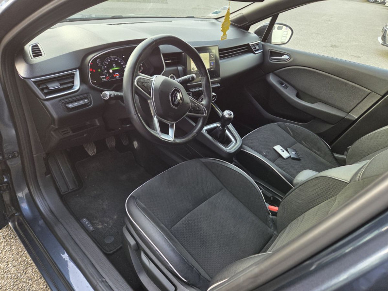 Photo 7 de l'offre de RENAULT Clio (5) Intens TCe 100 - 20 à 12690€ chez Carlyss automobiles Vitré