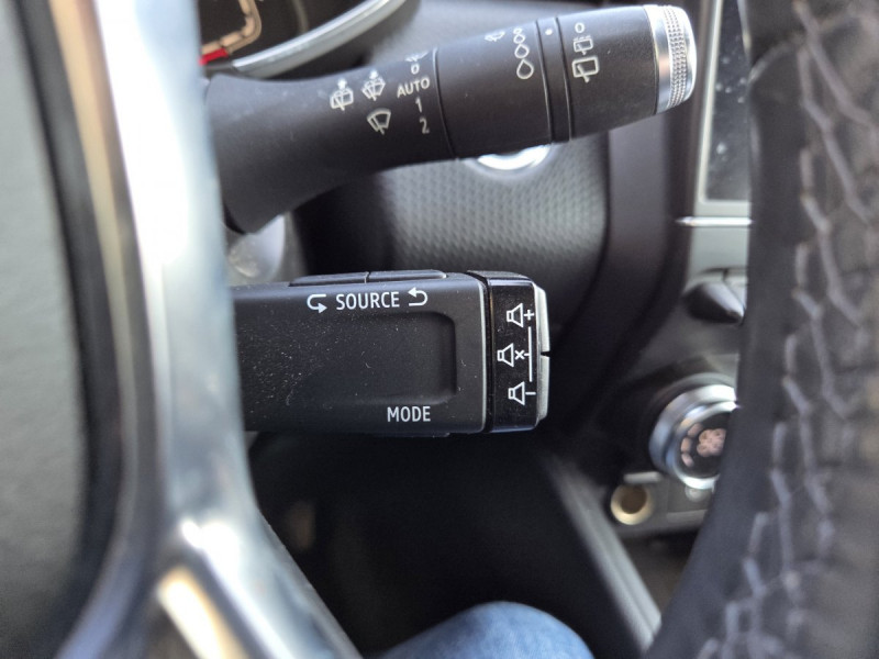 Photo 16 de l'offre de RENAULT Clio (5) Intens Blue dCi 115 à 13990€ chez Carlyss automobiles Vitré