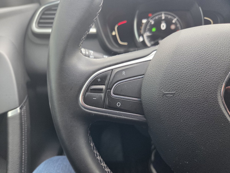 Photo 23 de l'offre de RENAULT Kadjar Business Blue dCi 115 EDC à 13990€ chez Carlyss automobiles Vitré