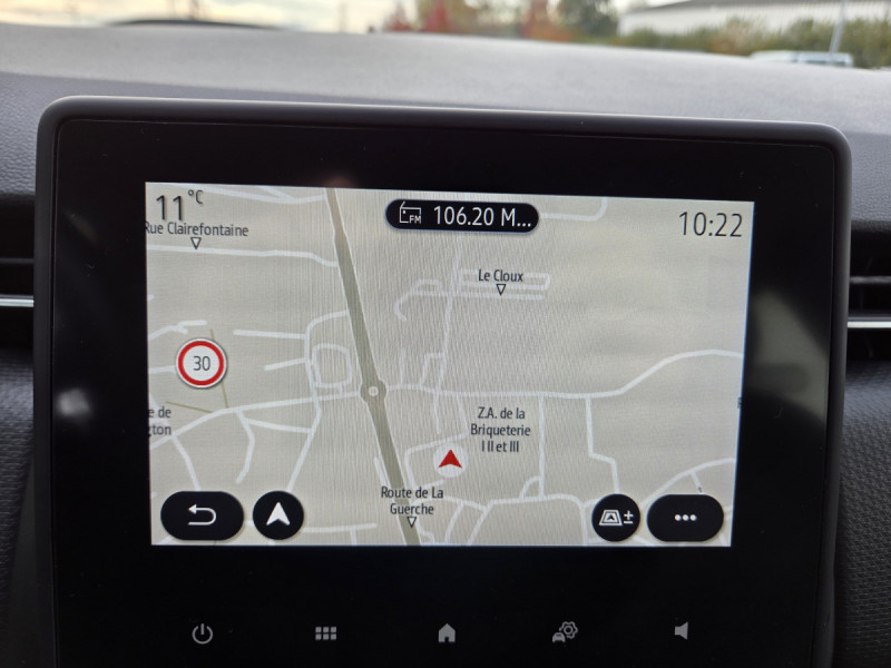 Photo 10 de l'offre de RENAULT Clio (5) Business TCe 90 -21 à 11990€ chez Carlyss automobiles Vitré