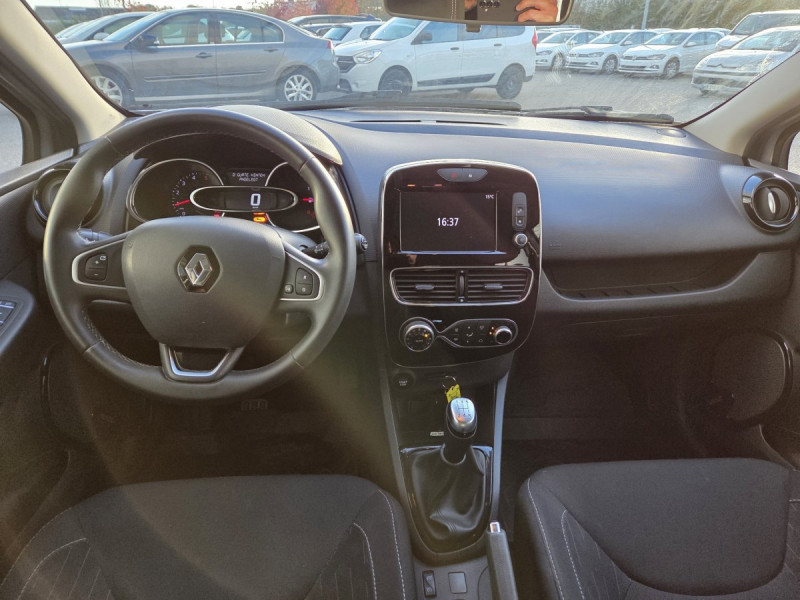 Photo 8 de l'offre de RENAULT Clio (4) Limited dCi 90 - 18 à 10790€ chez Carlyss automobiles Vitré