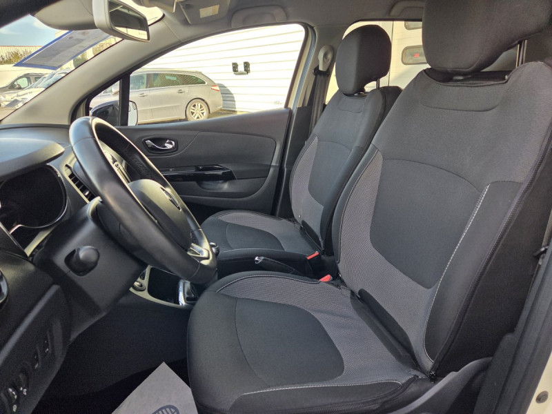 Photo 8 de l'offre de RENAULT Captur Intens Energy TCe 90 à 9490€ chez Carlyss automobiles Vitré