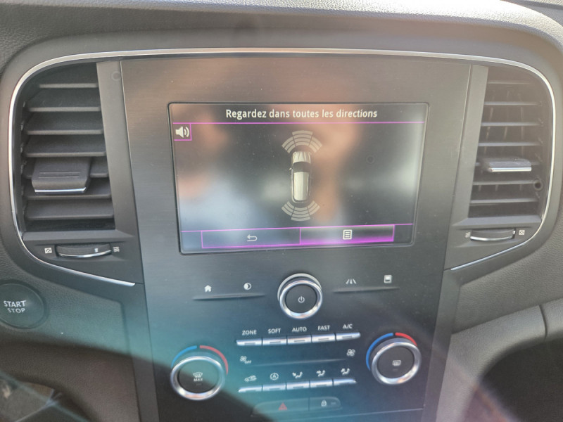 Photo 14 de l'offre de Renault Mégane Estate (4) Business Blue dCi 115 EDC à 12990€ chez Carlyss automobiles Vitré