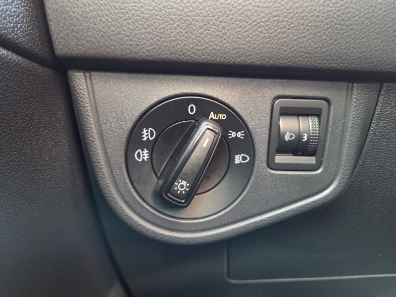 Photo 17 de l'offre de Volkswagen Polo (6) 1.0 TSI 95 Business à 12790€ chez Carlyss automobiles Vitré