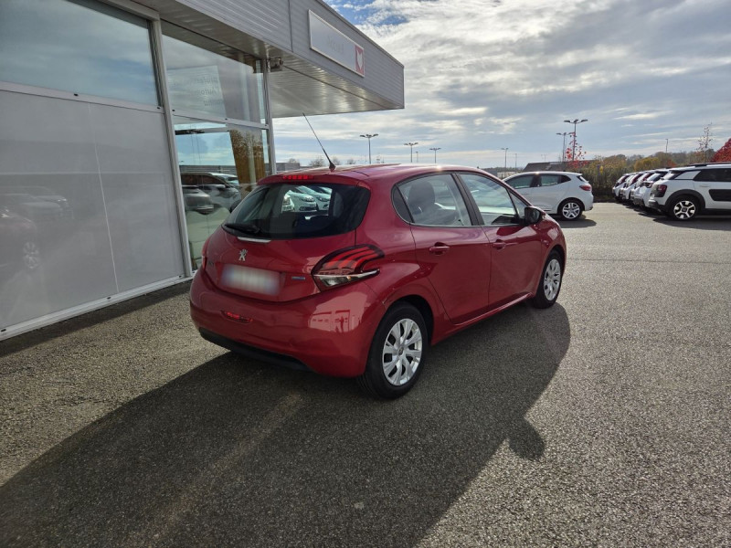Photo 3 de l'offre de PEUGEOT 208 1.6 BlueHDi 100 S&S Active à 8490€ chez Carlyss automobiles Vitré