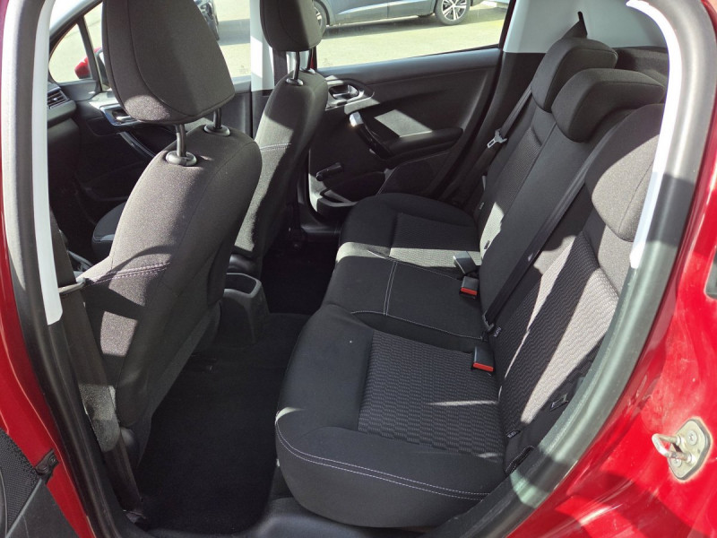 Photo 7 de l'offre de PEUGEOT 208 1.6 BlueHDi 100 S&S Active à 8490€ chez Carlyss automobiles Vitré