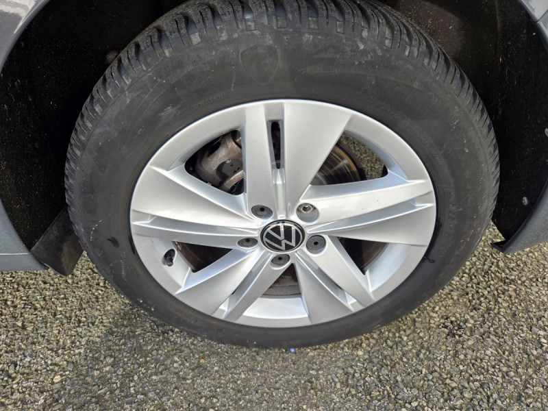 Photo 6 de l'offre de Volkswagen Golf (8) 2.0 TDI SCR 115 DSG7 Life Busi à 19790€ chez Carlyss automobiles Vitré