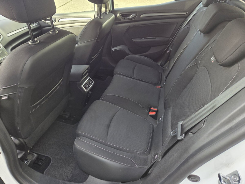 Photo 7 de l'offre de Renault Mégane Berline (4) Business TCe 115 FAP -21N à 14490€ chez Carlyss automobiles Vitré