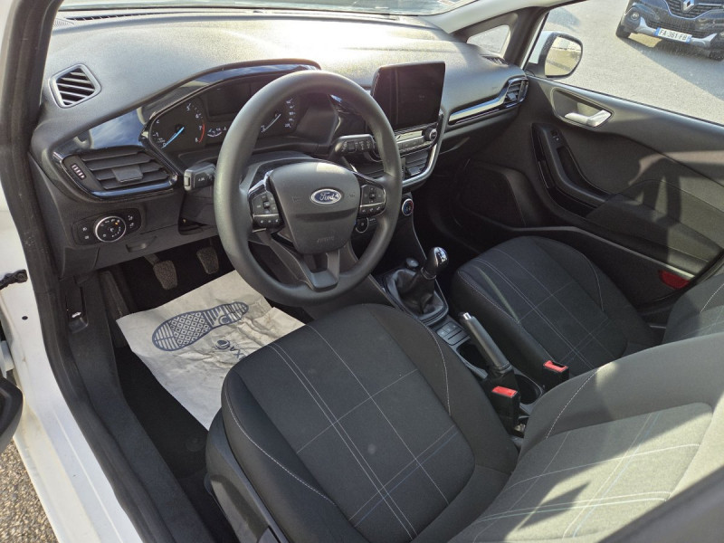 Photo 6 de l'offre de Ford Fiesta (7) 1.1 75PS COOL & CONNECT à 12290€ chez Carlyss automobiles Vitré