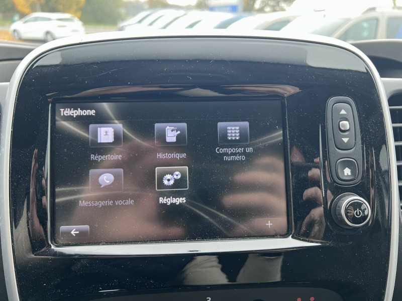 Photo 9 de l'offre de Renault Trafic (3) 18325 euros HT FG GCF L1H1 1200 Energy dCi 145 EDC à 21990€ chez Carlyss automobiles Vitré