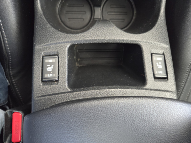 Photo 17 de l'offre de NISSAN Qashqai (2) 1.6 DCI 130 TEKNA à 13990€ chez Carlyss automobiles Vitré