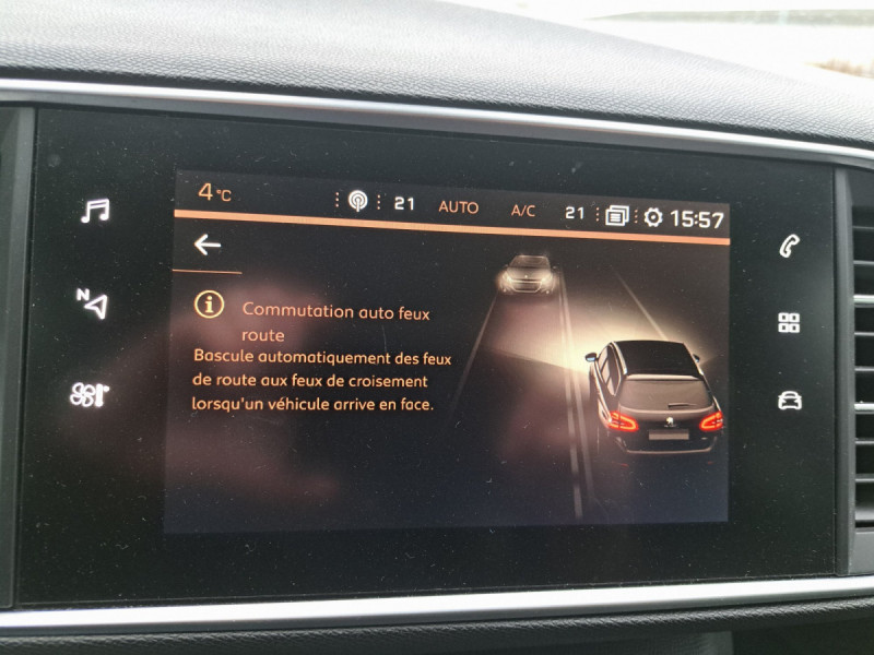 Photo 13 de l'offre de PEUGEOT 308 SW (2) BlueHDi 130 EAT6 S&S Allure Business à 12490€ chez Carlyss automobiles Vitré