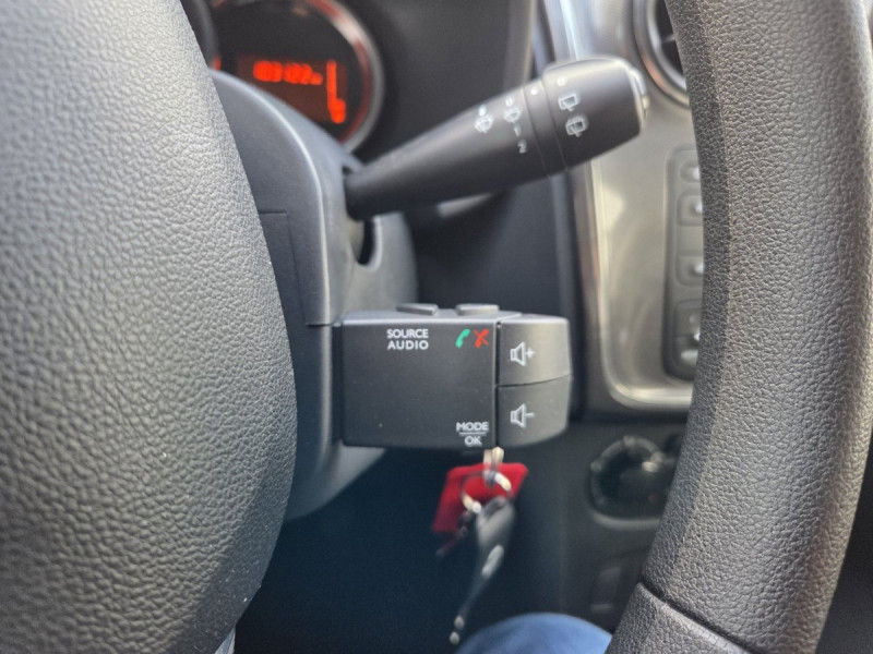 Photo 13 de l'offre de Dacia Sandero (2) Stepway Ambiance TCe 90 à 9490€ chez Carlyss automobiles Vitré