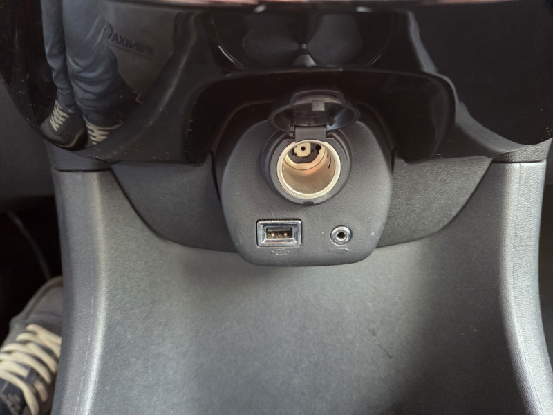 Photo 14 de l'offre de Citroën C1 (2) VTi 72 S&S BVM Feel à 9790€ chez Carlyss automobiles Vitré