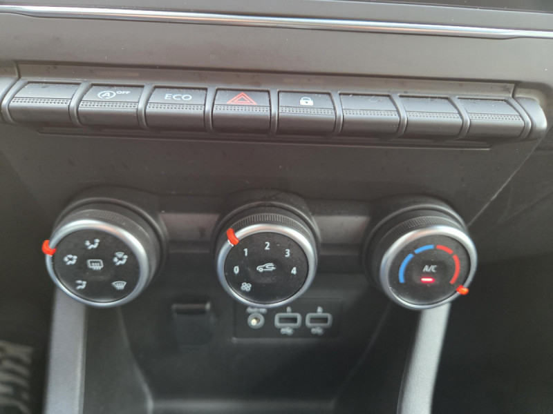 Photo 13 de l'offre de RENAULT Clio (5) Business TCe 90 -21 à 11990€ chez Carlyss automobiles Vitré