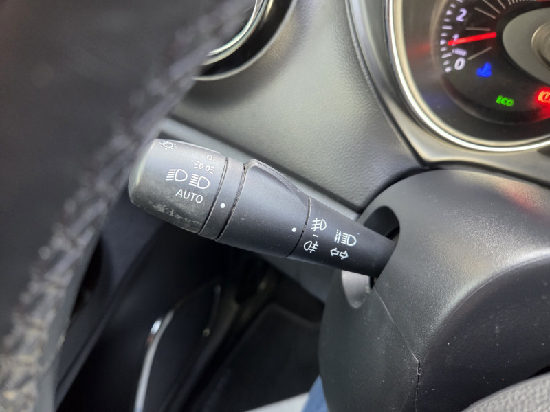 Photo 21 de l'offre de RENAULT Captur Intens Energy TCe 90 à 9490€ chez Carlyss automobiles Vitré