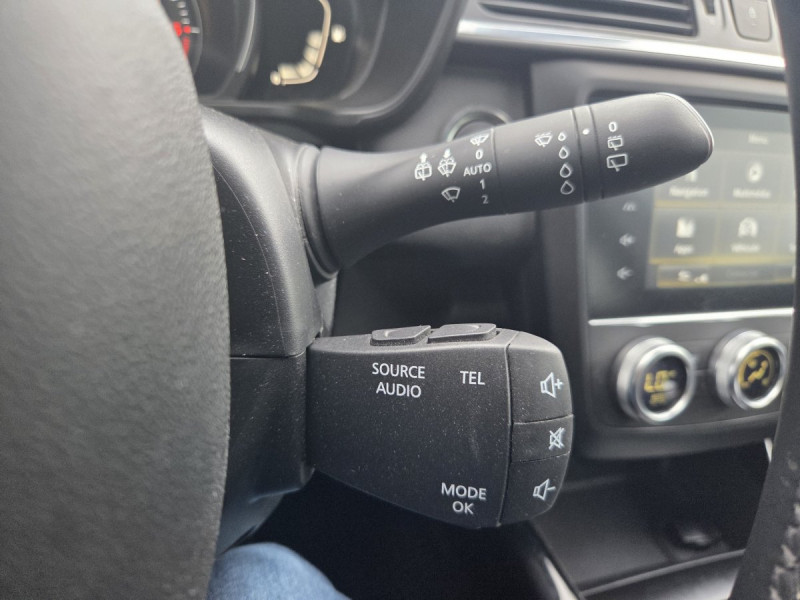 Photo 22 de l'offre de RENAULT Kadjar Business Blue dCi 115 EDC à 13990€ chez Carlyss automobiles Vitré