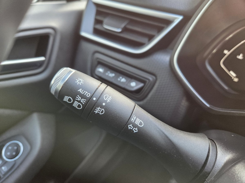 Photo 20 de l'offre de RENAULT Clio (5) Intens TCe 100 - 20 à 12690€ chez Carlyss automobiles Vitré