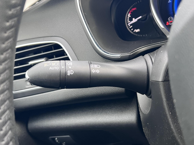 Photo 15 de l'offre de Renault Mégane Estate (4) Business Energy dCi 130 à 13790€ chez Carlyss automobiles Vitré