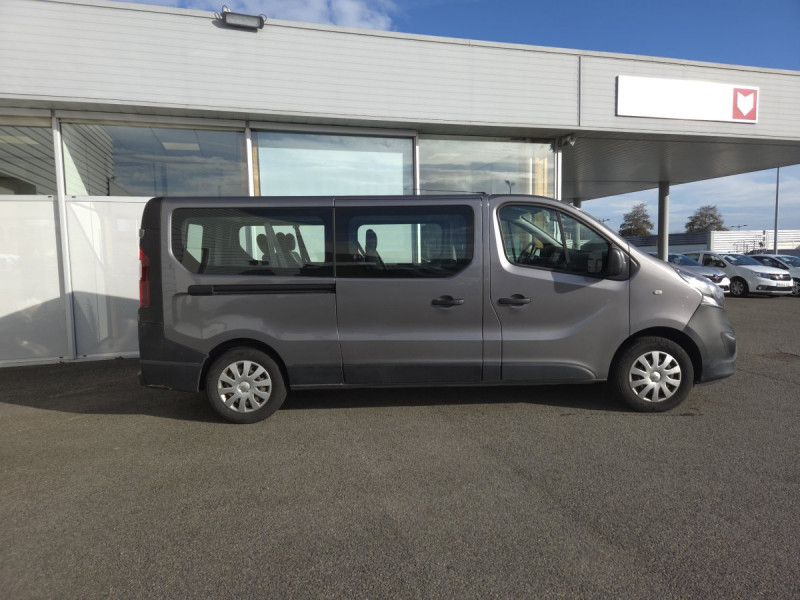 Photo 2 de l'offre de Opel Vivaro (2) 1.6 CDTI 125 ECO S/S 2.9 L2H1 PACK CLIM+ à 17290€ chez Carlyss automobiles Vitré