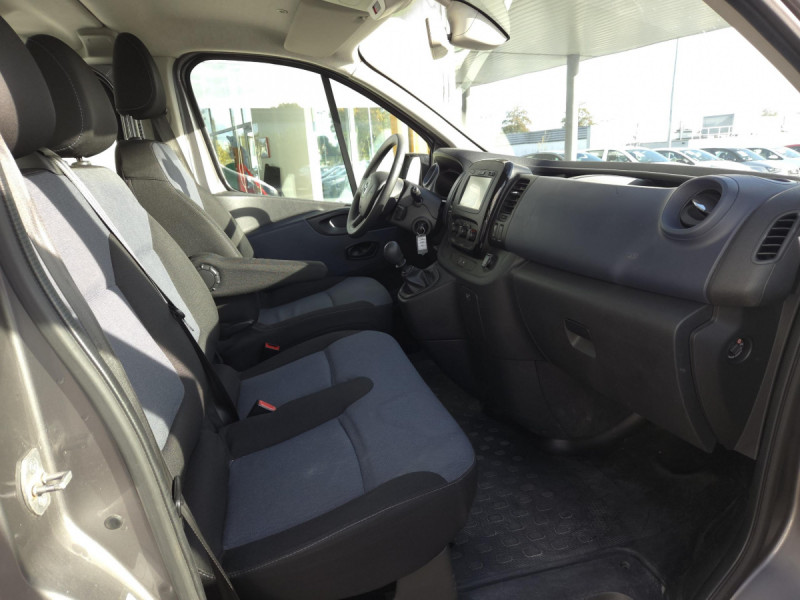 Photo 7 de l'offre de Opel Vivaro (2) 1.6 CDTI 125 ECO S/S 2.9 L2H1 PACK CLIM+ à 17290€ chez Carlyss automobiles Vitré