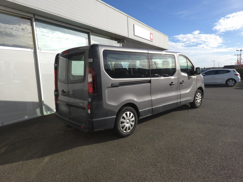 Photo 3 de l'offre de Opel Vivaro (2) 1.6 CDTI 125 ECO S/S 2.9 L2H1 PACK CLIM+ à 17290€ chez Carlyss automobiles Vitré