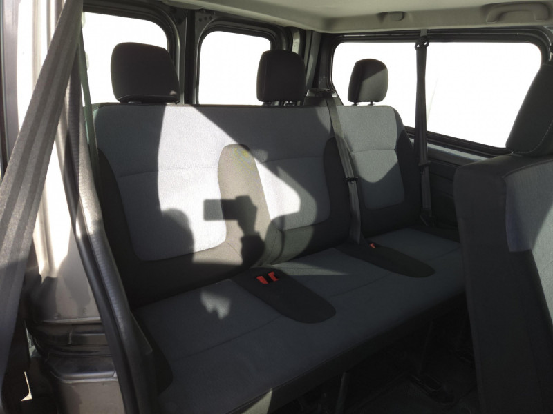 Photo 9 de l'offre de Opel Vivaro (2) 1.6 CDTI 125 ECO S/S 2.9 L2H1 PACK CLIM+ à 17290€ chez Carlyss automobiles Vitré