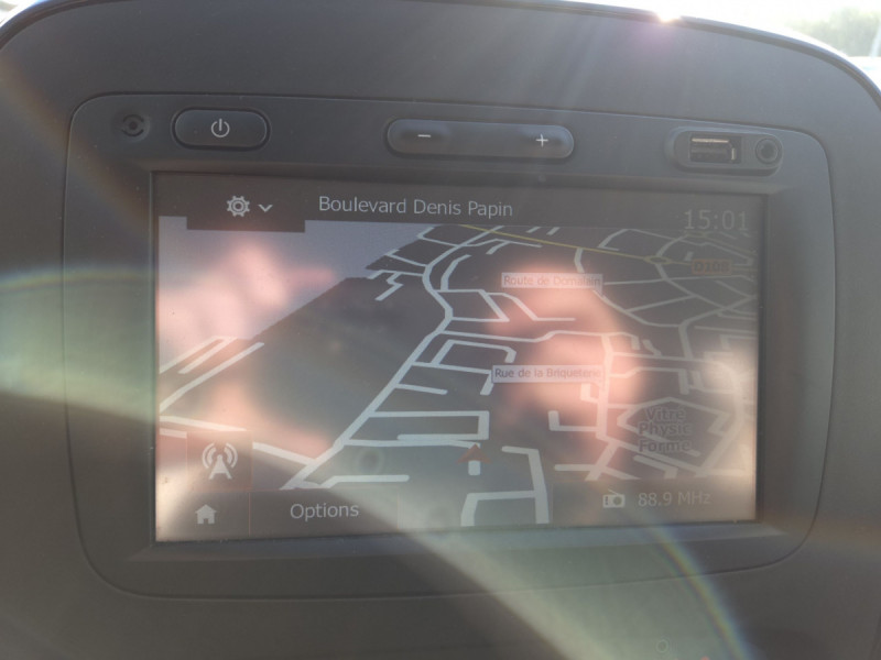 Photo 13 de l'offre de Opel Vivaro (2) 1.6 CDTI 125 ECO S/S 2.9 L2H1 PACK CLIM+ à 17290€ chez Carlyss automobiles Vitré