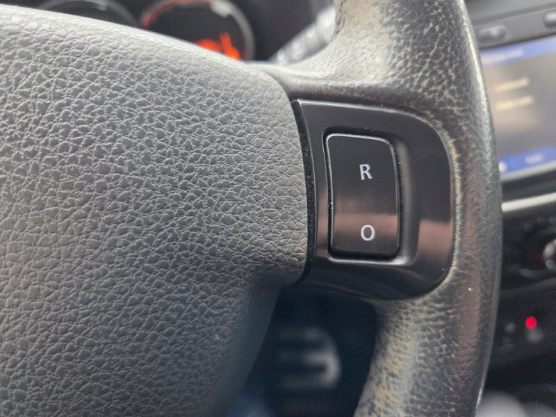 Photo 18 de l'offre de Dacia Sandero (2) Stepway Prestige dCi 90 E6 Easy-R à 10990€ chez Carlyss automobiles Vitré