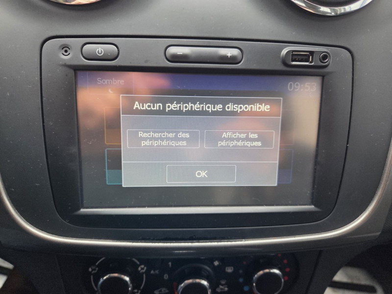 Photo 11 de l'offre de Dacia Sandero (2) Stepway Prestige dCi 90 E6 Easy-R à 10990€ chez Carlyss automobiles Vitré