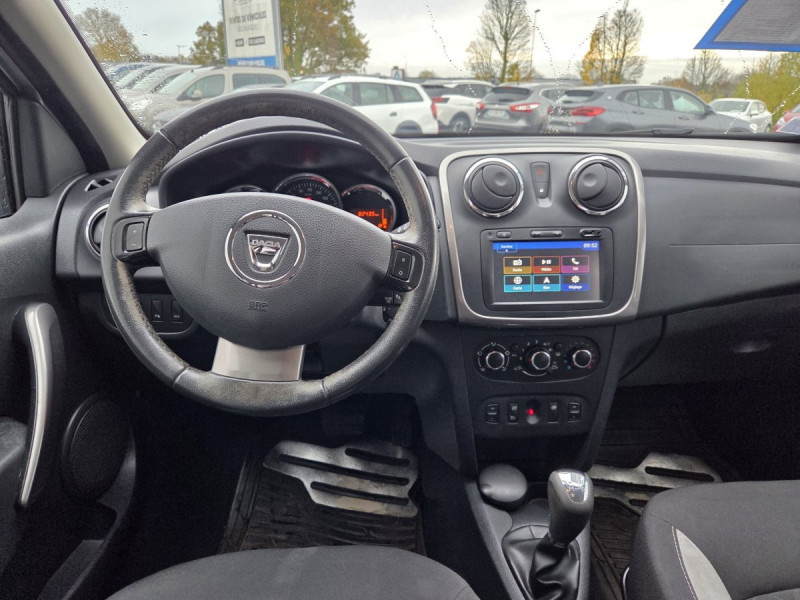 Photo 5 de l'offre de Dacia Sandero (2) Stepway Prestige dCi 90 E6 Easy-R à 10990€ chez Carlyss automobiles Vitré