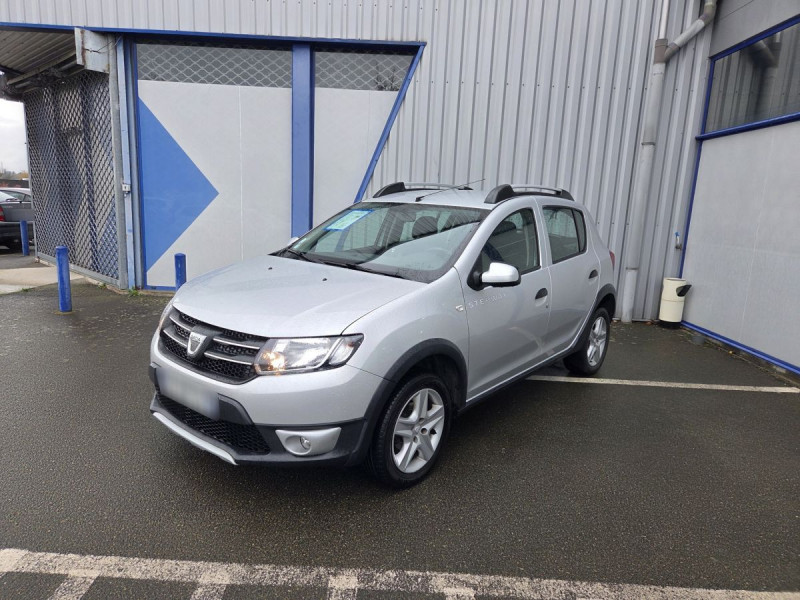 Photo 2 de l'offre de Dacia Sandero (2) Stepway Prestige dCi 90 E6 Easy-R à 10990€ chez Carlyss automobiles Vitré