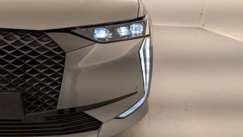 Photo 23 de l'offre de DS DS4 PureTech 130 EAT8 Performance Line+ à 22264€ chez Carlyss automobiles Vitré