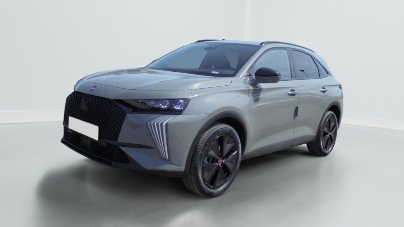 Photo 1 de l'offre de DS DS 7 BlueHDi 130 EAT8 Performance Line à 34398€ chez Carlyss automobiles Vitré