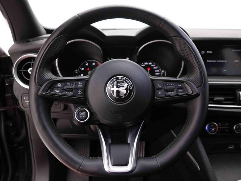 Photo 7 de l'offre de ALFA ROMEO Stelvio 2.0 Turbo AT8 Q4 Ti à 36152€ chez Carlyss automobiles Vitré