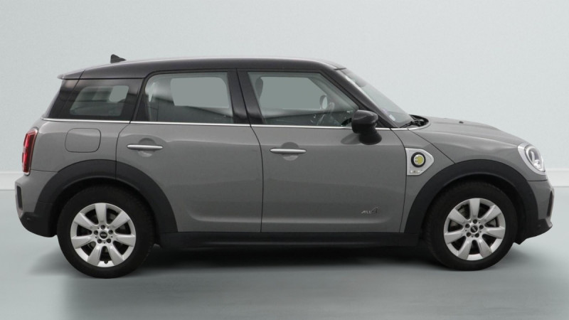 Photo 8 de l'offre de MINI COUNTRYMAN F60 Countryman 136 - 88 ch ALL4 BVA6 Cooper SE Business Design à 25598€ chez Carlyss automobiles Vitré