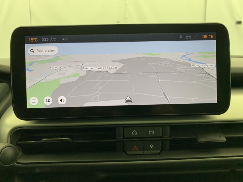 Photo 17 de l'offre de Jeep Avenger 1.2 Turbo T3 110 ch e-Hybrid BVR6 Summit à 27998€ chez Carlyss automobiles Vitré