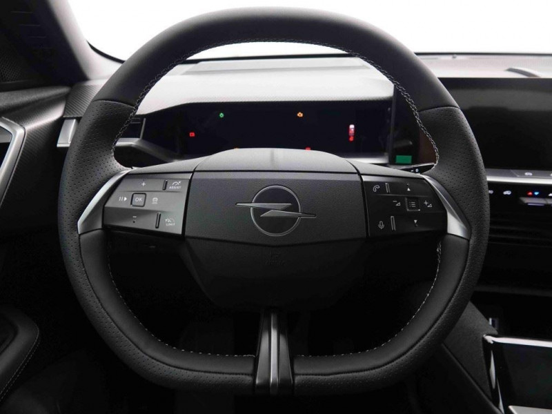 Photo 4 de l'offre de OPEL Grandland 1.2 T Hybrid 145 GS à 35402€ chez Carlyss automobiles Vitré