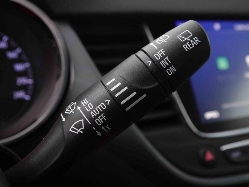 Photo 10 de l'offre de OPEL Crossland 1.2 Turbo 110 ch Elegance à 19298€ chez Carlyss automobiles Vitré