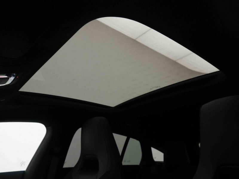 Photo 7 de l'offre de MERCEDES-BENZ CLA 200 163 DCT Shooting Brake AMG-Line à 37129€ chez Carlyss automobiles Vitré