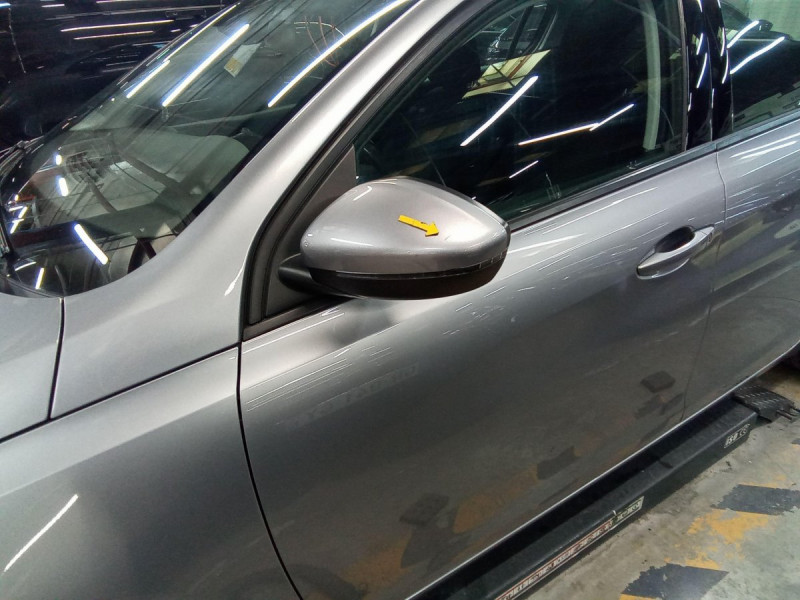 Photo 11 de l'offre de PEUGEOT 308 AFFAIRE BLUEHDI 100 S&S BVM6 PREMIUM PACK à 12598€ chez Carlyss automobiles Vitré